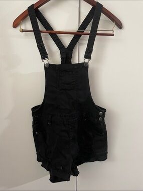 Black Women’s Denim Overall Shorts